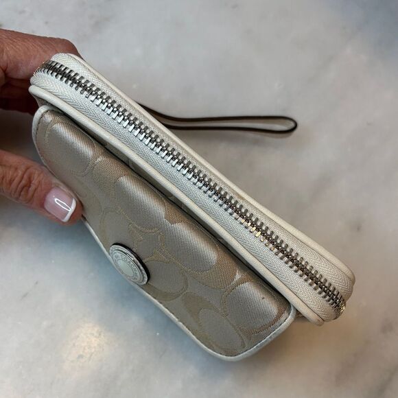 Coach Ashley Signature Sateen Small Zip Wallet - Picture 8 of 16